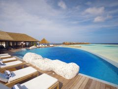 Lily Beach Resort - Pool Decks Loungers
